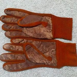 Gloves